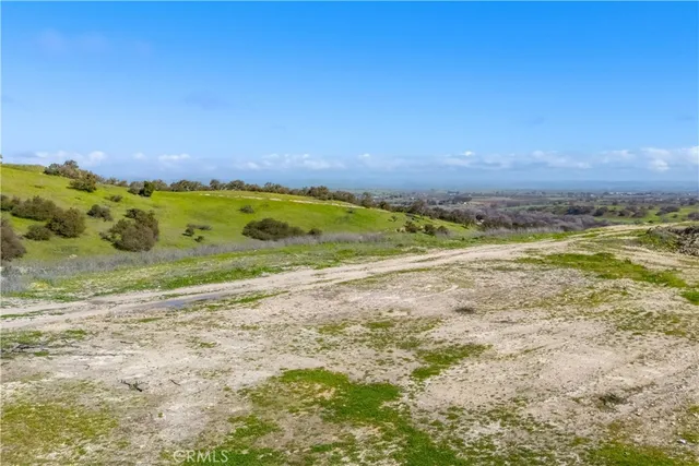 $295,000 | 310 Camino Vista Cielo, Paso Robles, CA 93446