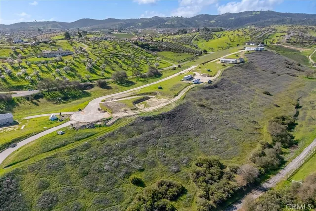 $295,000 | 310 Camino Vista Cielo, Paso Robles, CA 93446