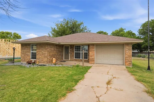 $275,000 | 1203 North Reagan Street, West, TX 76691