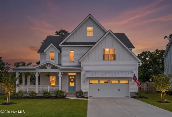 $814,000 | 35 Bowman Fld Circle, Hampstead, NC 28443