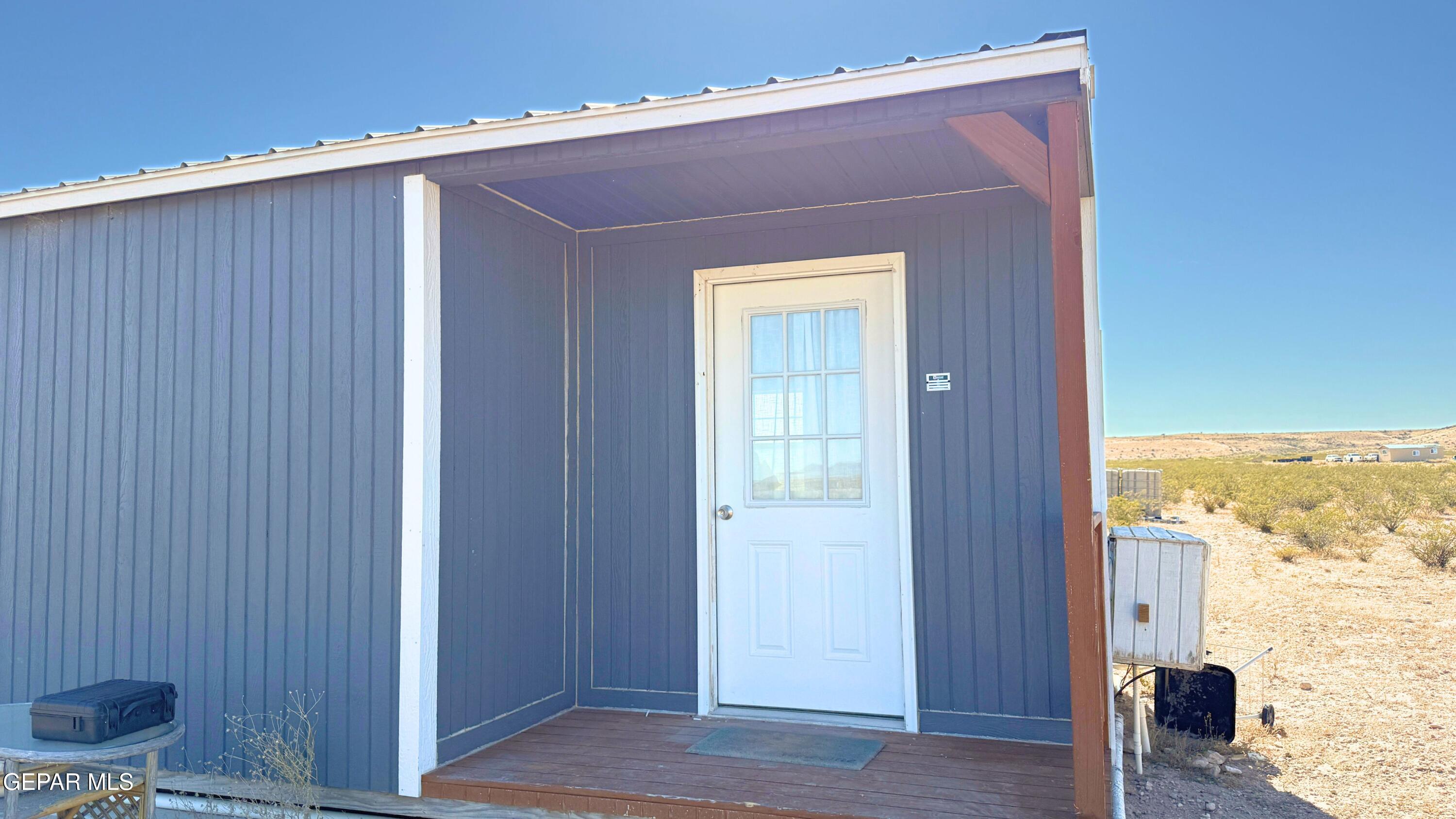 26 Ponderosa Road Salt Flat, TX 79847 - Photo 14 of 56 Front Porch