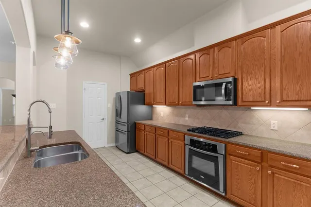 $468,500 | 9458 Park Garden Drive, Frisco, TX 75035