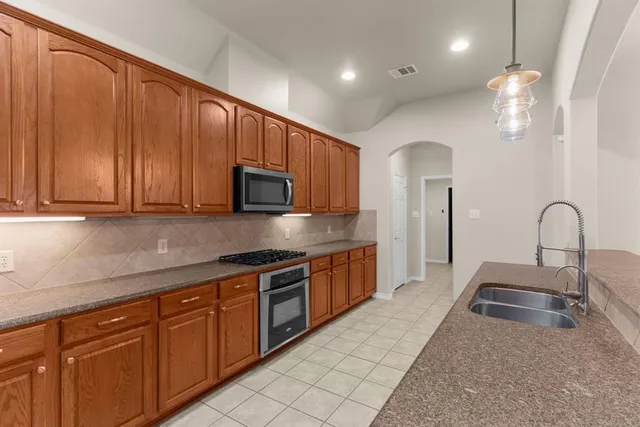 $468,500 | 9458 Park Garden Drive, Frisco, TX 75035