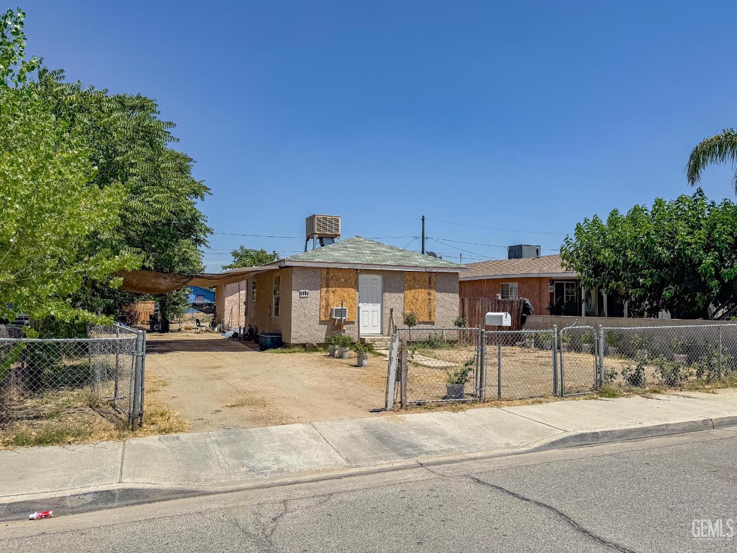 a view of a house with a outdoor space