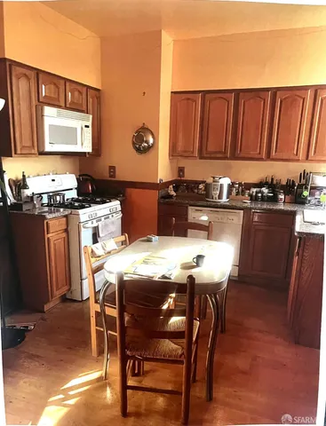 $2,200,000 | 425-429 Steiner Street, San Francisco, CA 94117