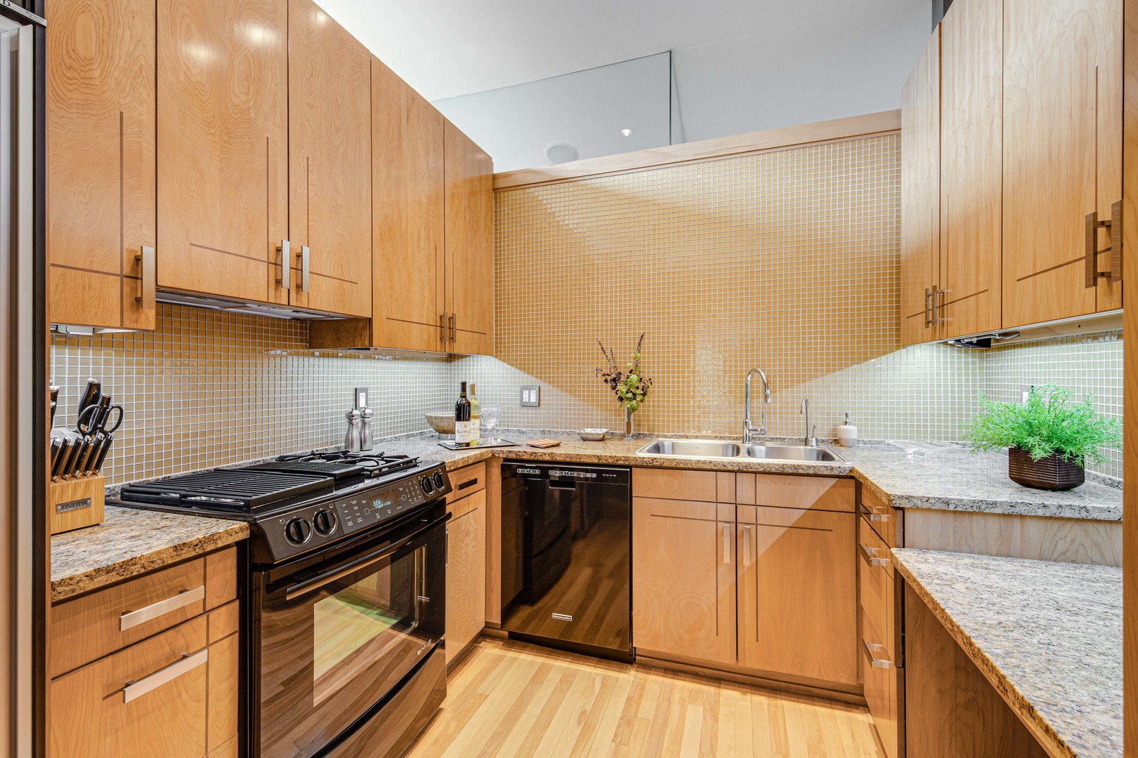 165 Schneider Road Elburn, IL 60119 - Photo 16 of 79