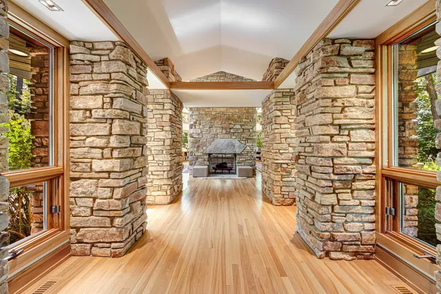 $4,999,000 | 165 Schneider Road, Elburn, IL 60119