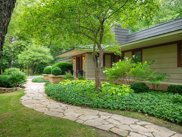 $4,999,000 | 165 Schneider Road, Elburn, IL 60119