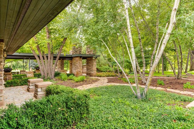 $4,999,000 | 165 Schneider Road, Elburn, IL 60119