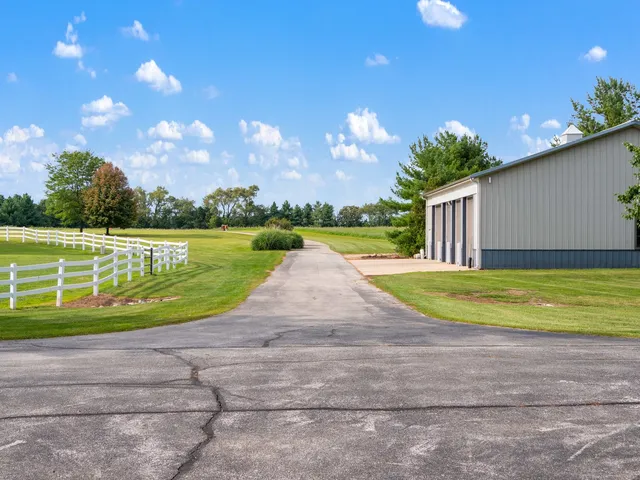 $4,999,000 | 165 Schneider Road, Elburn, IL 60119