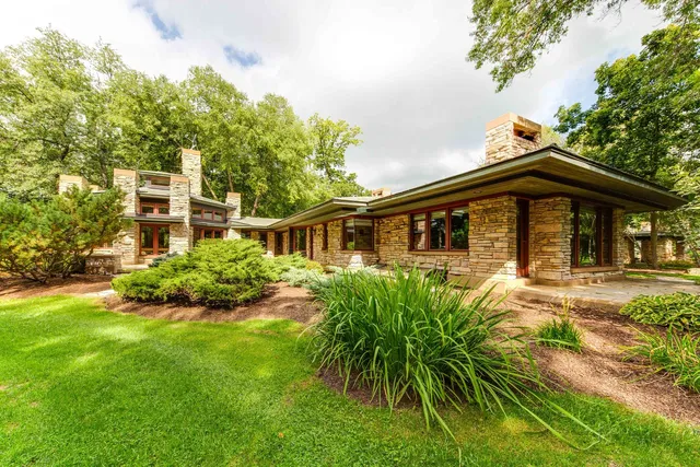 $4,999,000 | 165 Schneider Road, Elburn, IL 60119