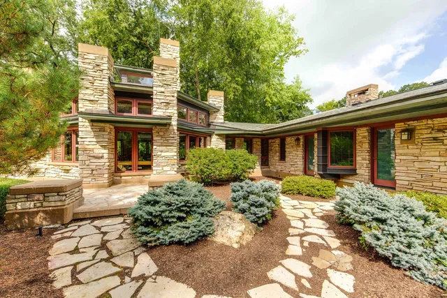 $4,999,000 | 165 Schneider Road, Elburn, IL 60119