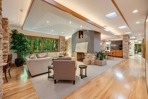 $4,999,000 | 165 Schneider Road, Elburn, IL 60119