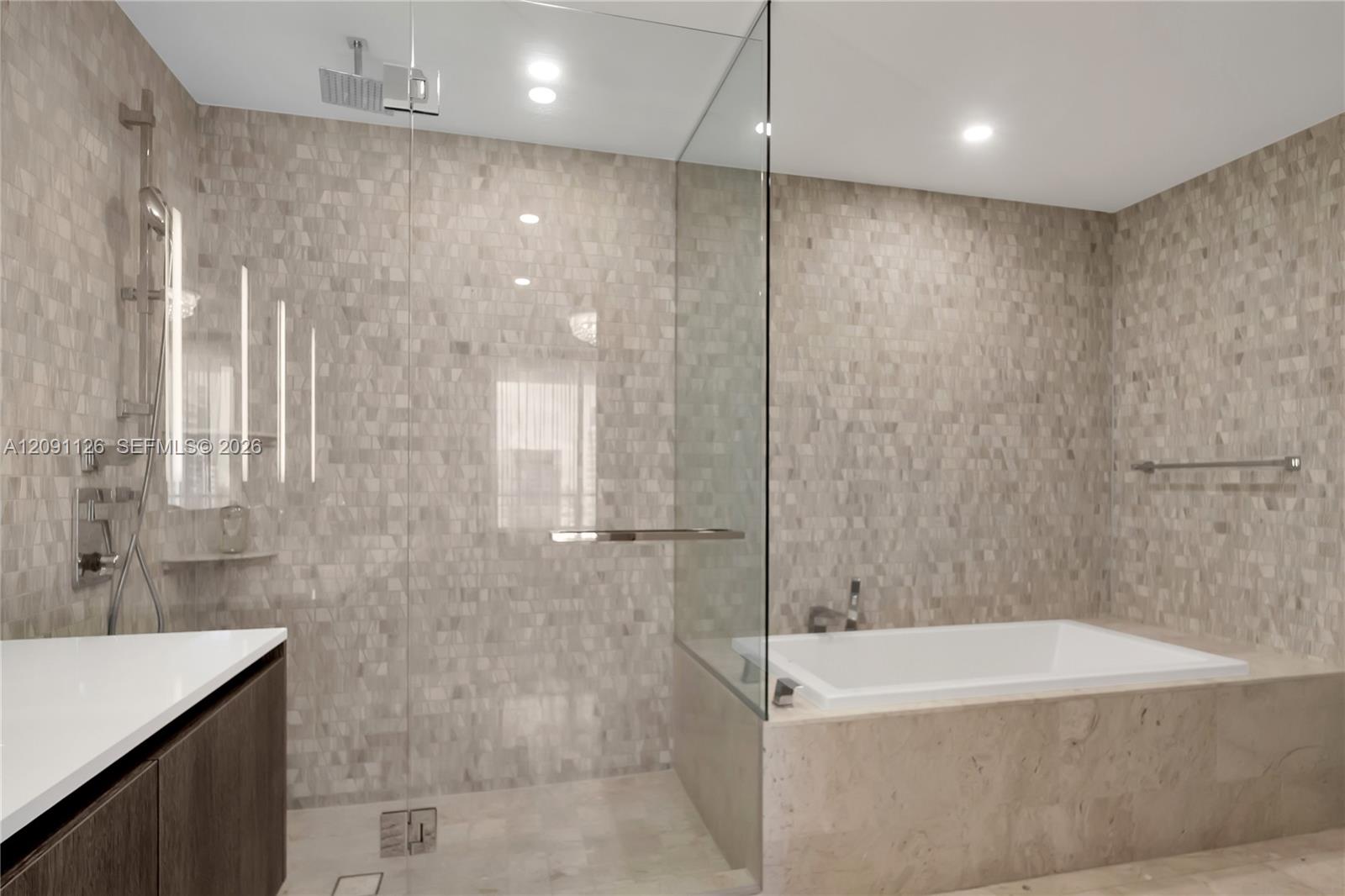 88 Southwest 7th Street, Unit 3205 Miami, FL 33130 - Photo 9 of 18 Gallery Image 9