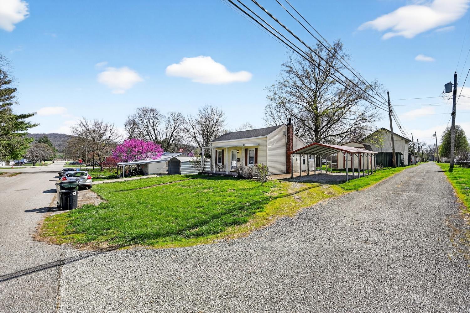 323 Plum Street Rising Sun, IN 47040 - Photo 5 of 31