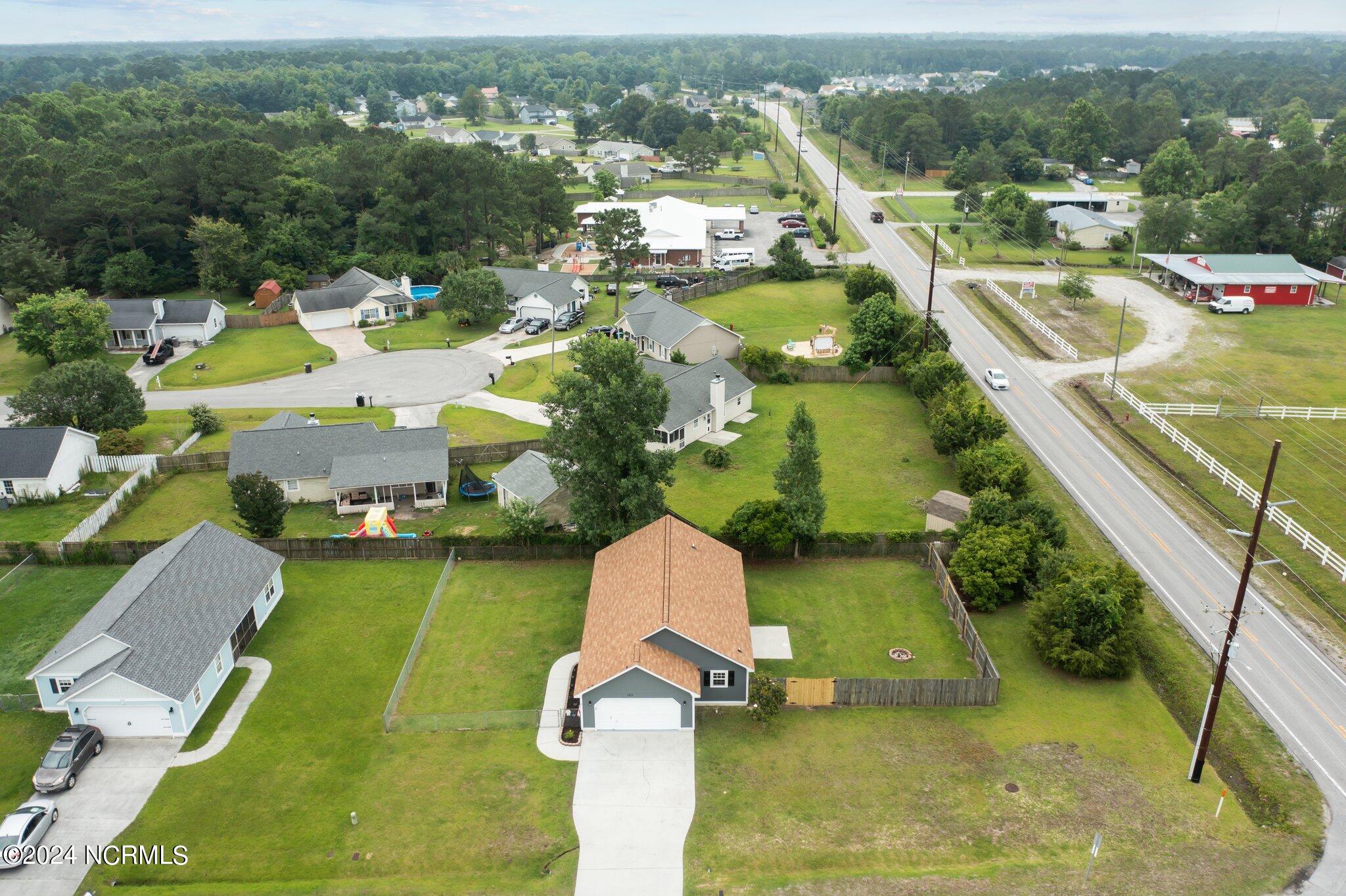 102 Parnell Road Hubert, NC 28539 - Photo 10 of 50 8-web-or-mls-DJI_0695