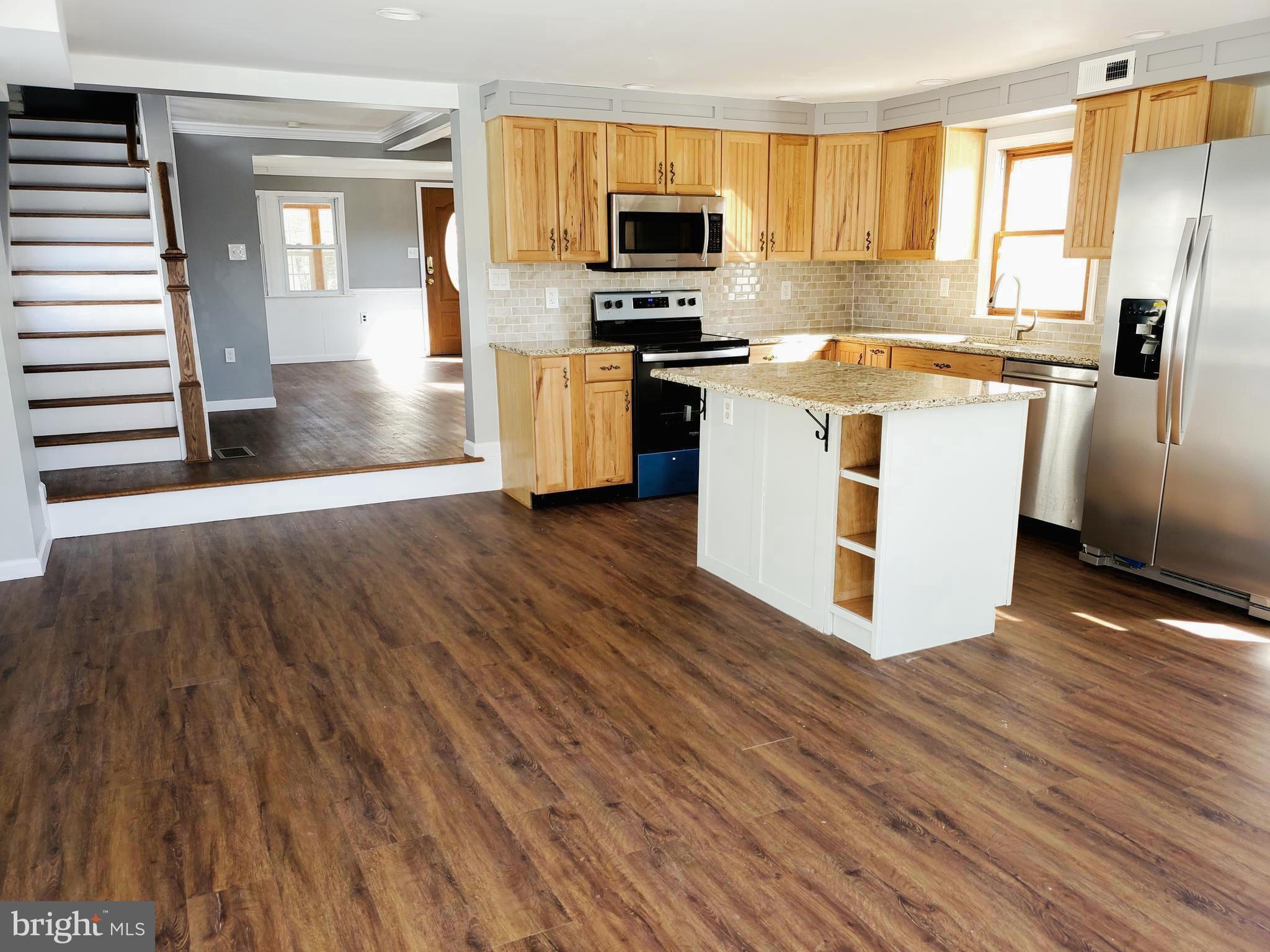 20 Willow Road Wallingford, PA 19086 - Photo 3 of 28