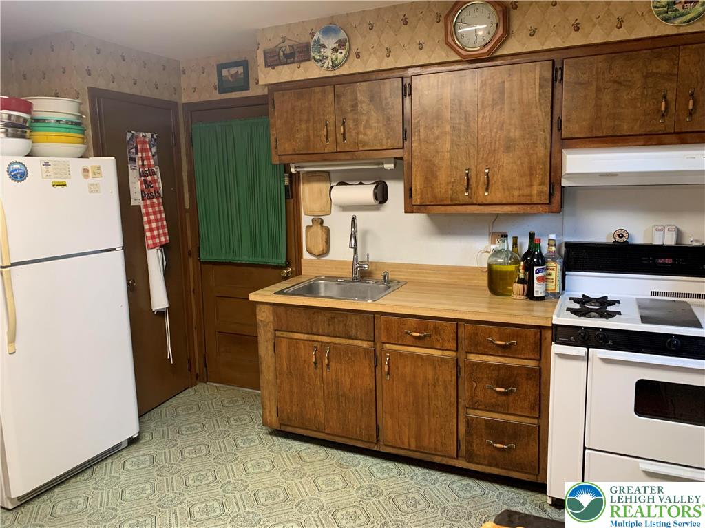 6236 Neola Road Stroudsburg, PA 18360 - Photo 13 of 23