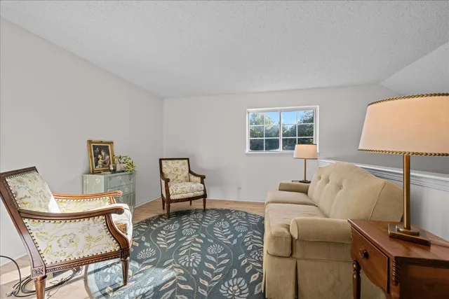 $349,000 | 1320 Georgetown Drive, Batavia, IL 60510