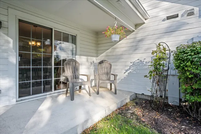 $349,000 | 1320 Georgetown Drive, Batavia, IL 60510