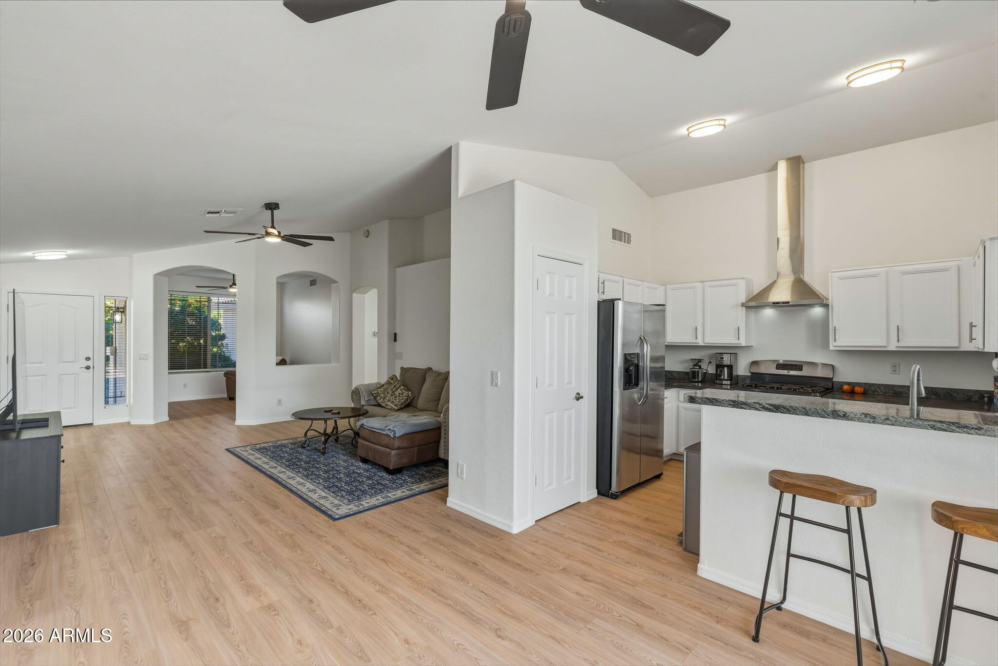 4321 East Rowel Road Phoenix, AZ 85050 - Photo 13 of 38 14-web-or-mls-Exterior-17