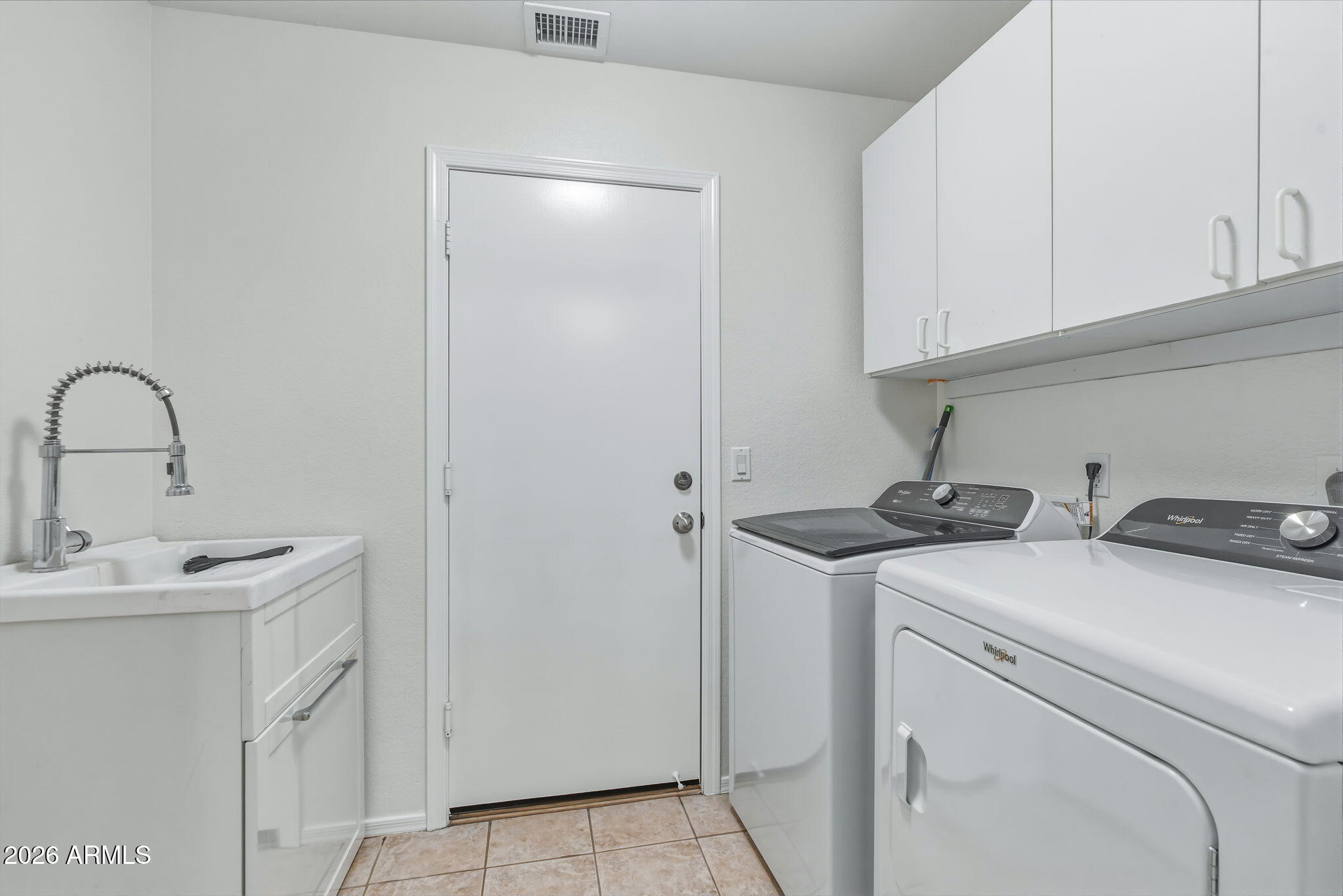 4321 East Rowel Road Phoenix, AZ 85050 - Photo 16 of 38 19-web-or-mls-Exterior-19