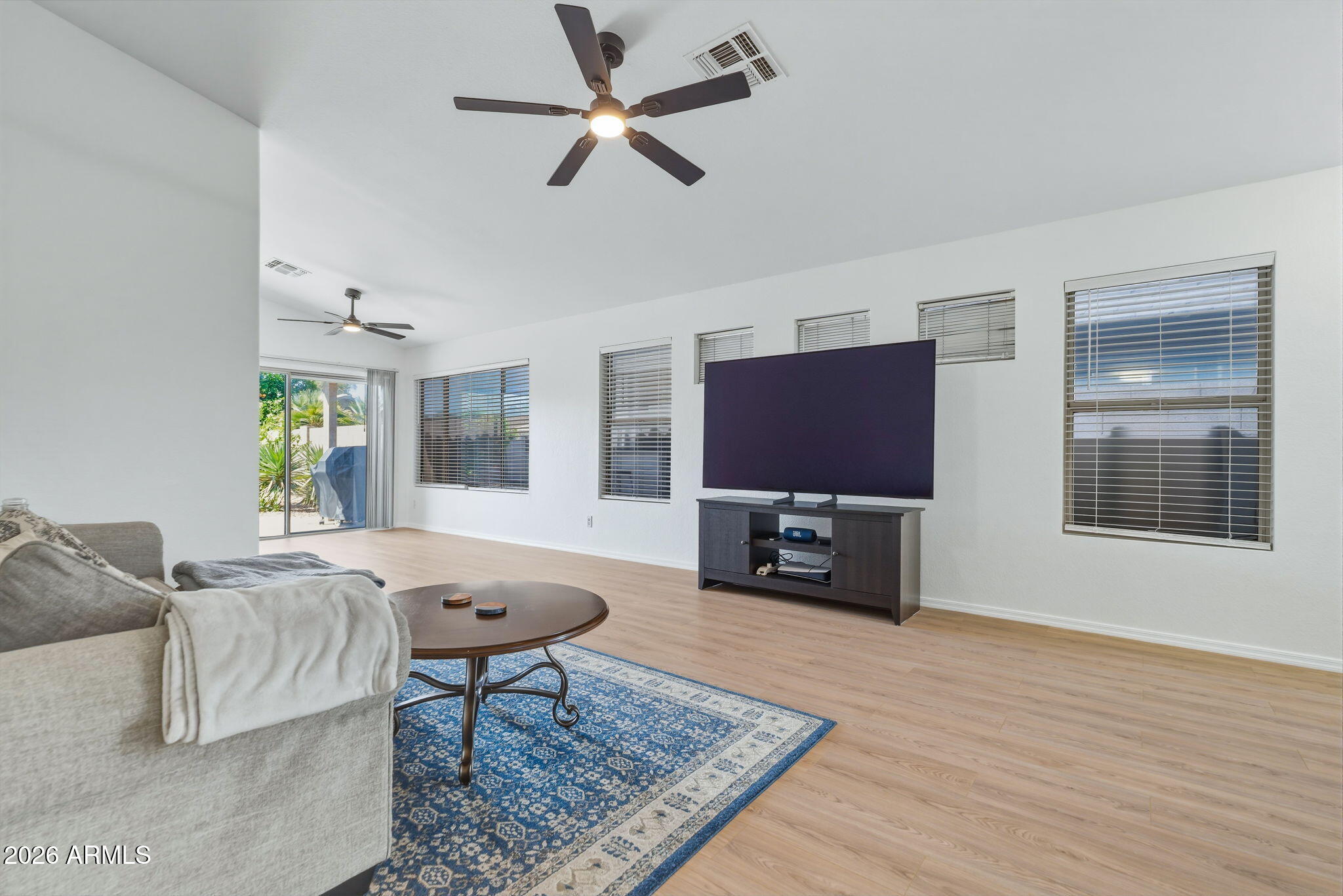 4321 East Rowel Road Phoenix, AZ 85050 - Photo 4 of 38 5-web-or-mls-Exterior-11