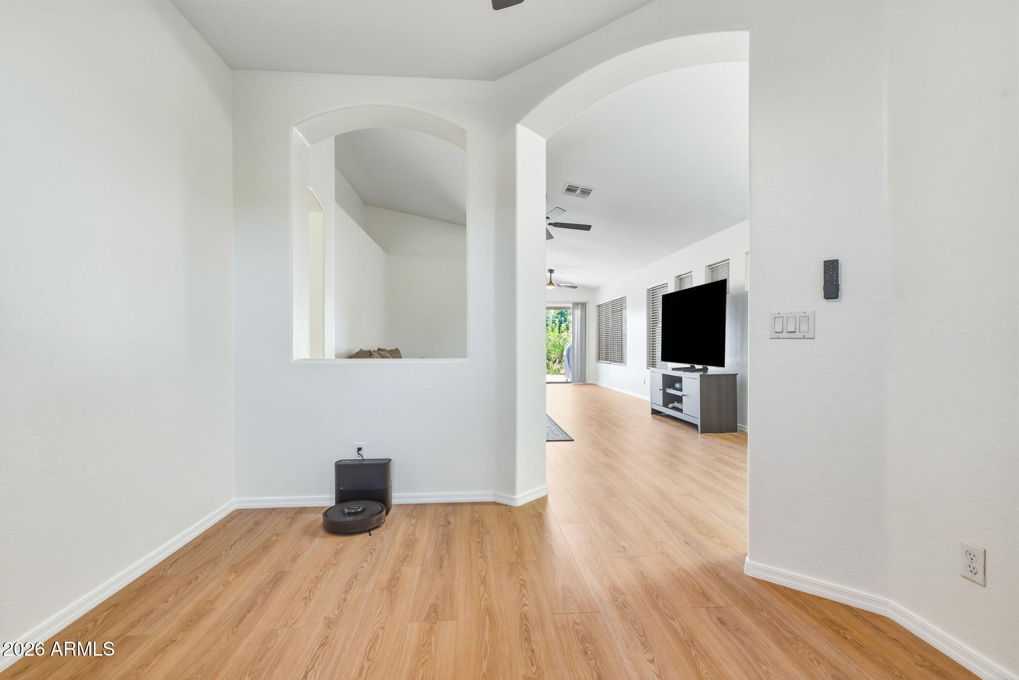 4321 East Rowel Road Phoenix, AZ 85050 - Photo 10 of 38 11-web-or-mls-Exterior