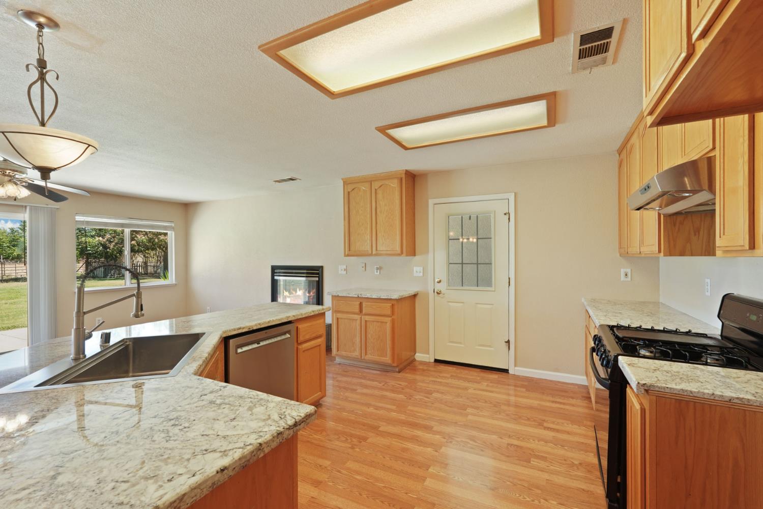 11220 North Golfview Road Lodi, CA 95240 - Photo 19 of 73