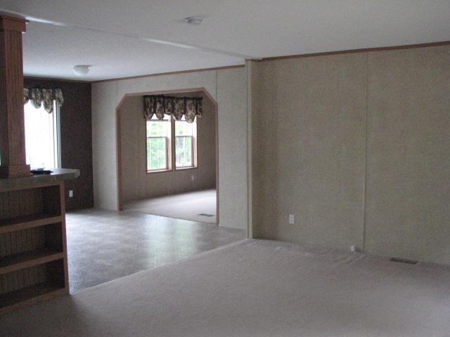 34501 Hunters Ridge Drive Logan, OH 43138 - Photo 3 of 8 Gallery Image 3