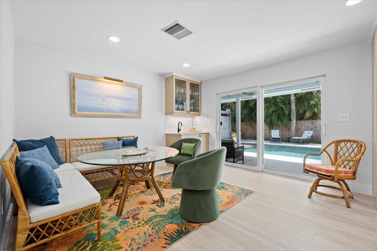 230 Pine Terrace West Palm Beach, FL 33405 - Photo 16 of 29 21-LUX_1544