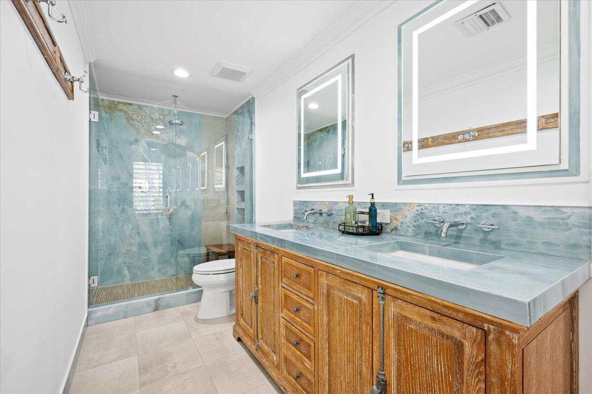 230 Pine Terrace West Palm Beach, FL 33405 - Photo 19 of 29 27-LUX_1594