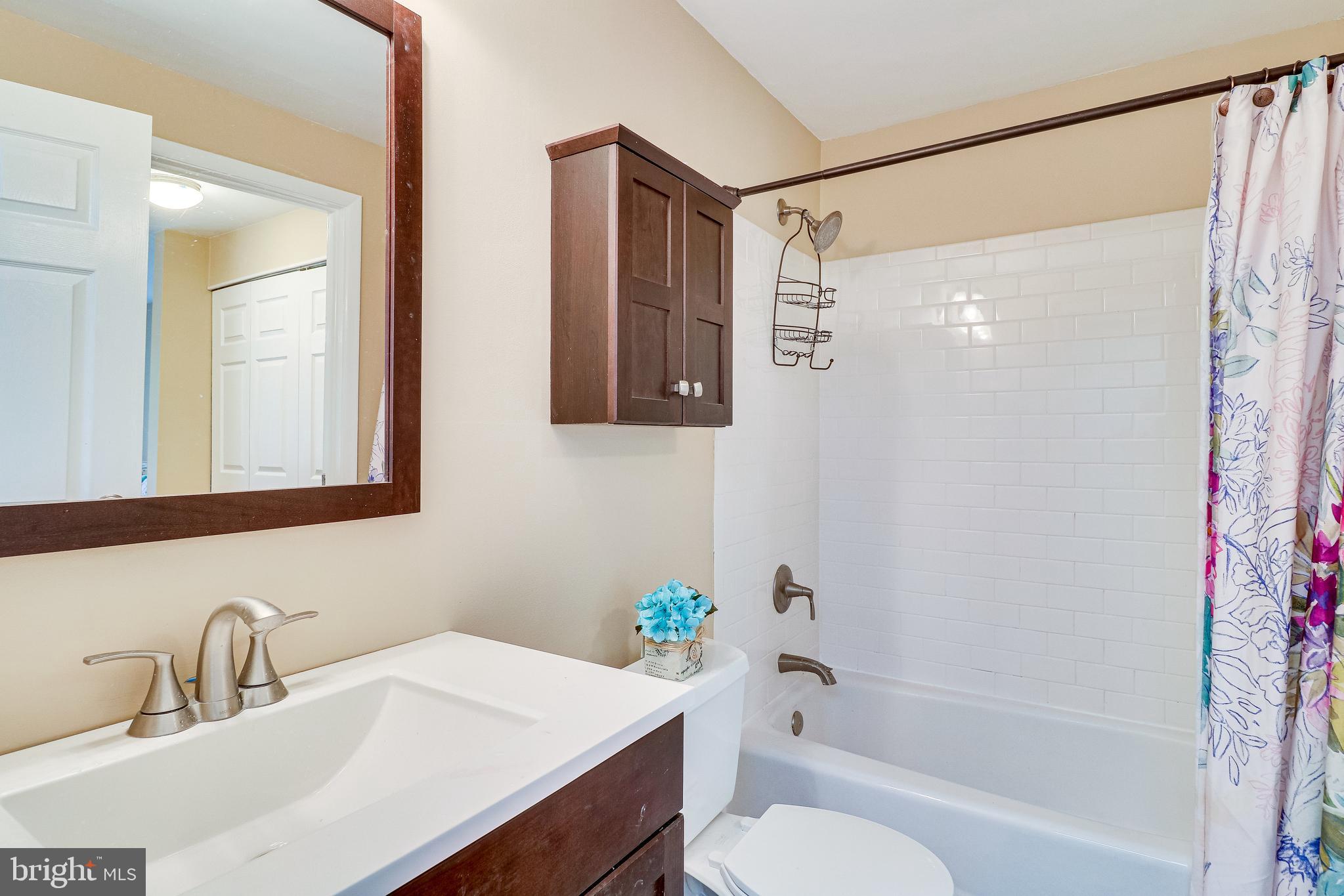 8024 Grandview Court Springfield, VA 22153 - Photo 18 of 25 Gallery Image 18