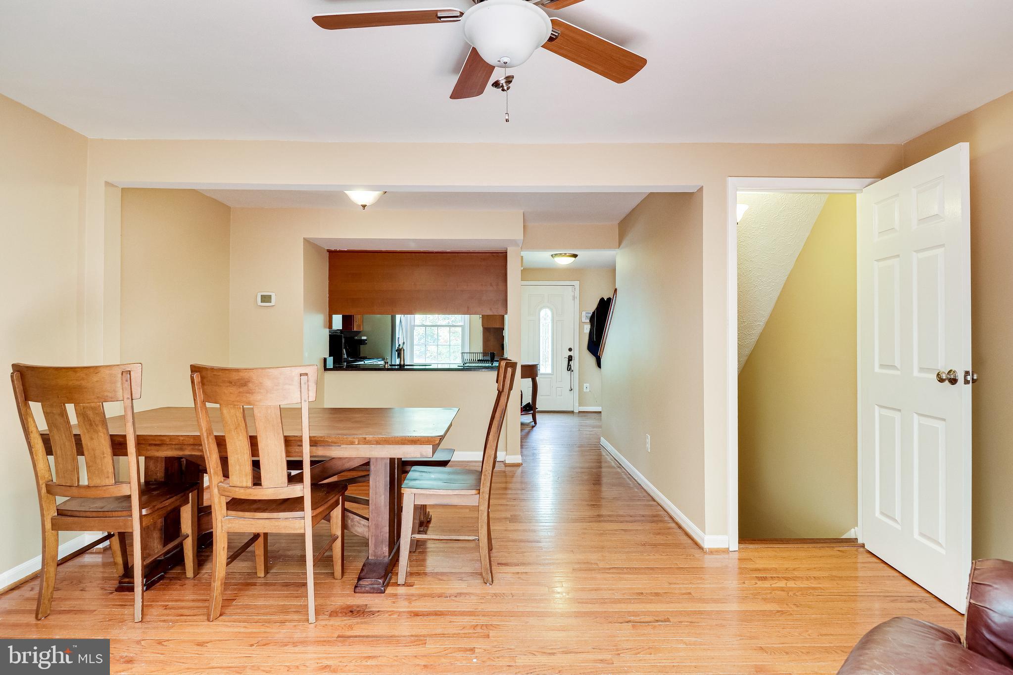 8024 Grandview Court Springfield, VA 22153 - Photo 9 of 25 Gallery Image 9