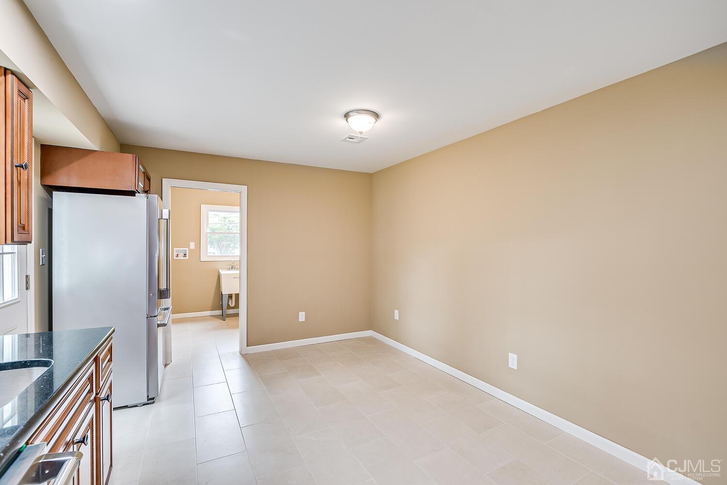 1 Lynnwood Road Edison, NJ 08820 - Photo 22 of 41 a view of livingroom with hardwood