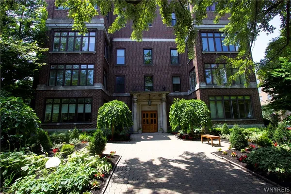 $575,000 | 900 Delaware Avenue, Unit 301, Buffalo, NY 14209