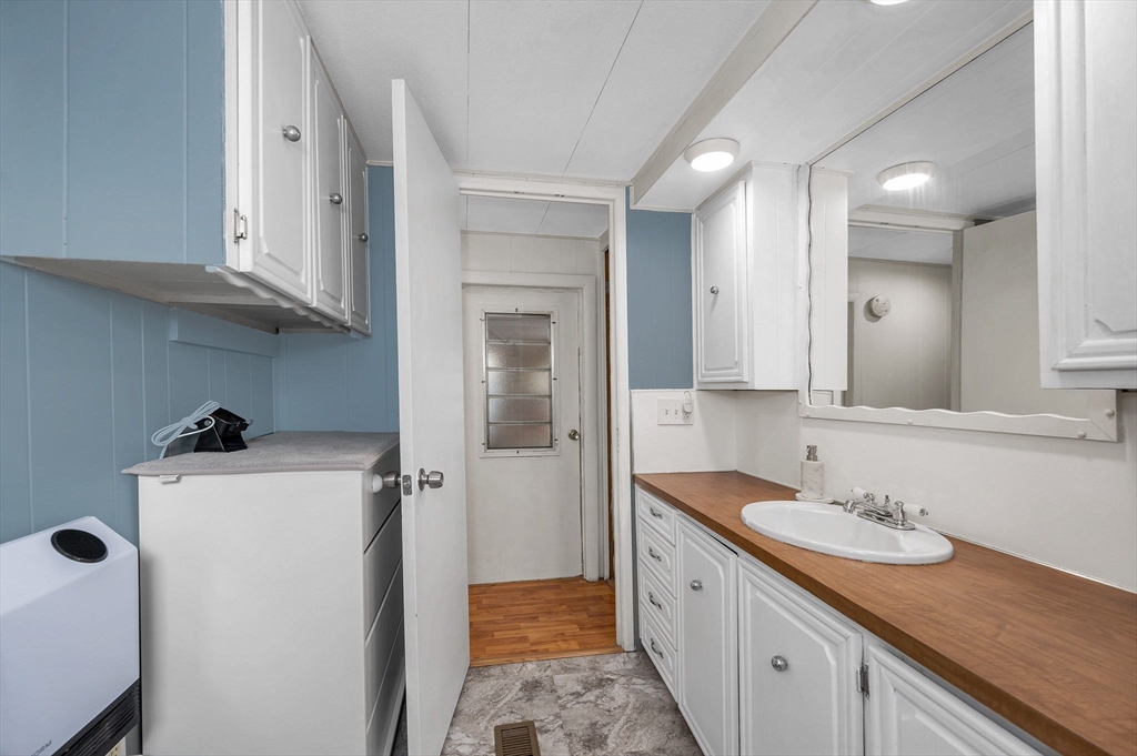 8 F Street Merrimac, MA 01860 - Photo 16 of 31