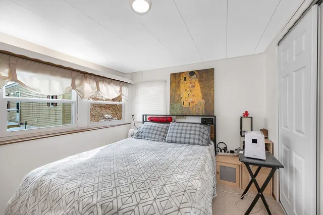 $139,000 | 8 F Street, Merrimac, MA 01860