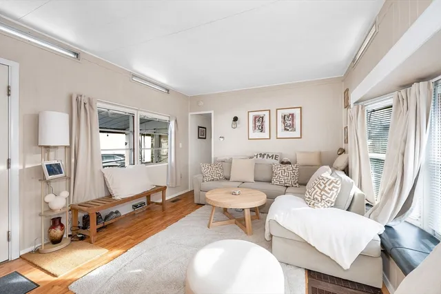 $139,000 | 8 F Street, Merrimac, MA 01860