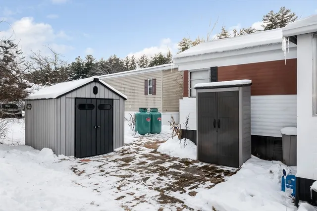 $139,000 | 8 F Street, Merrimac, MA 01860