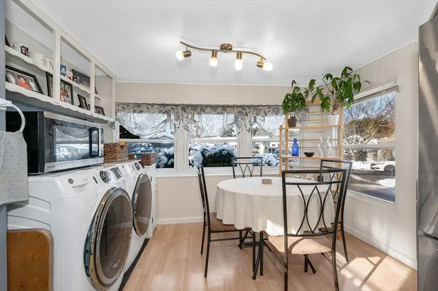 $139,000 | 8 F Street, Merrimac, MA 01860