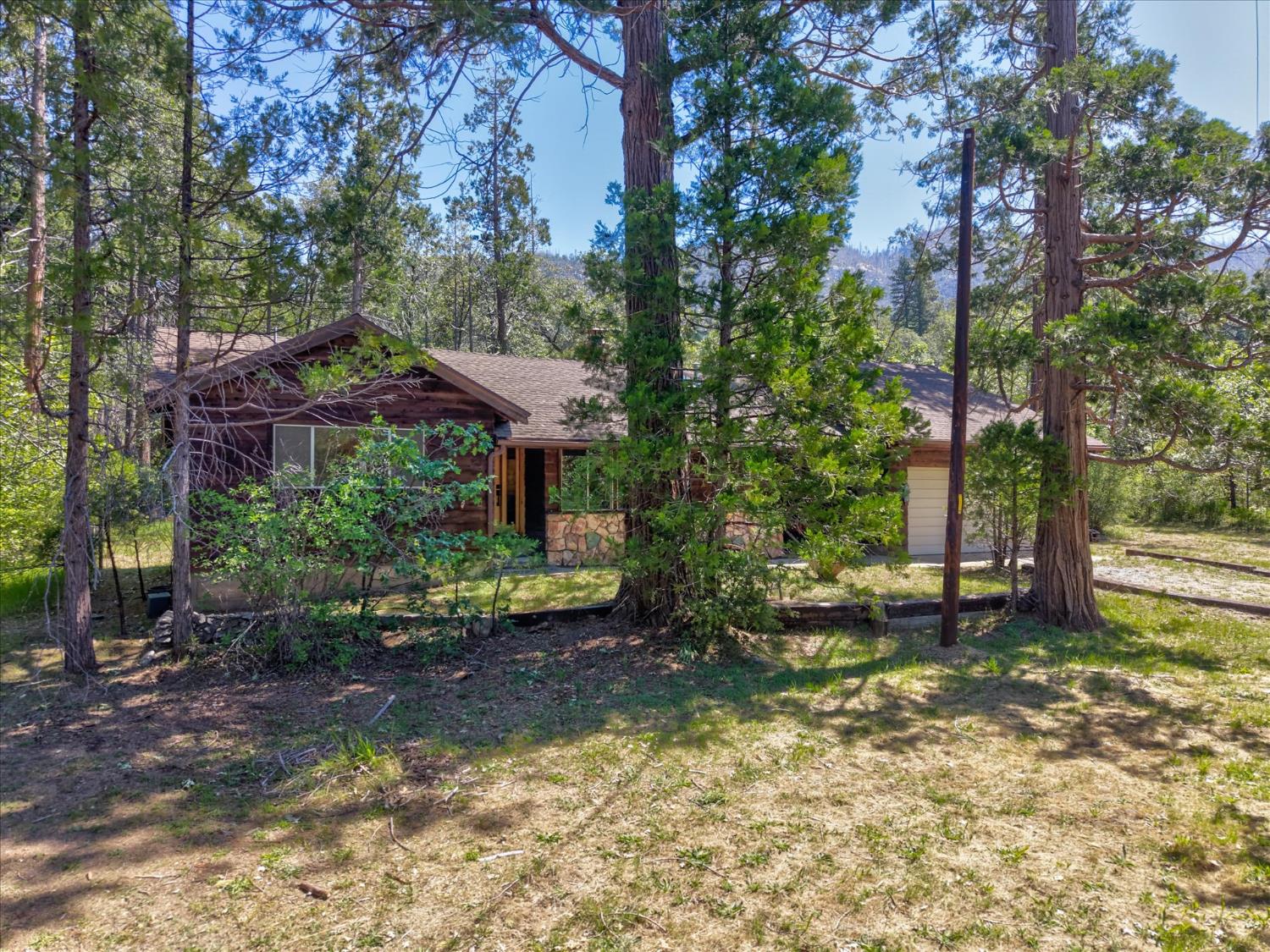 59967 Cascadel Road North Fork, CA 93643 - Photo 3 of 42