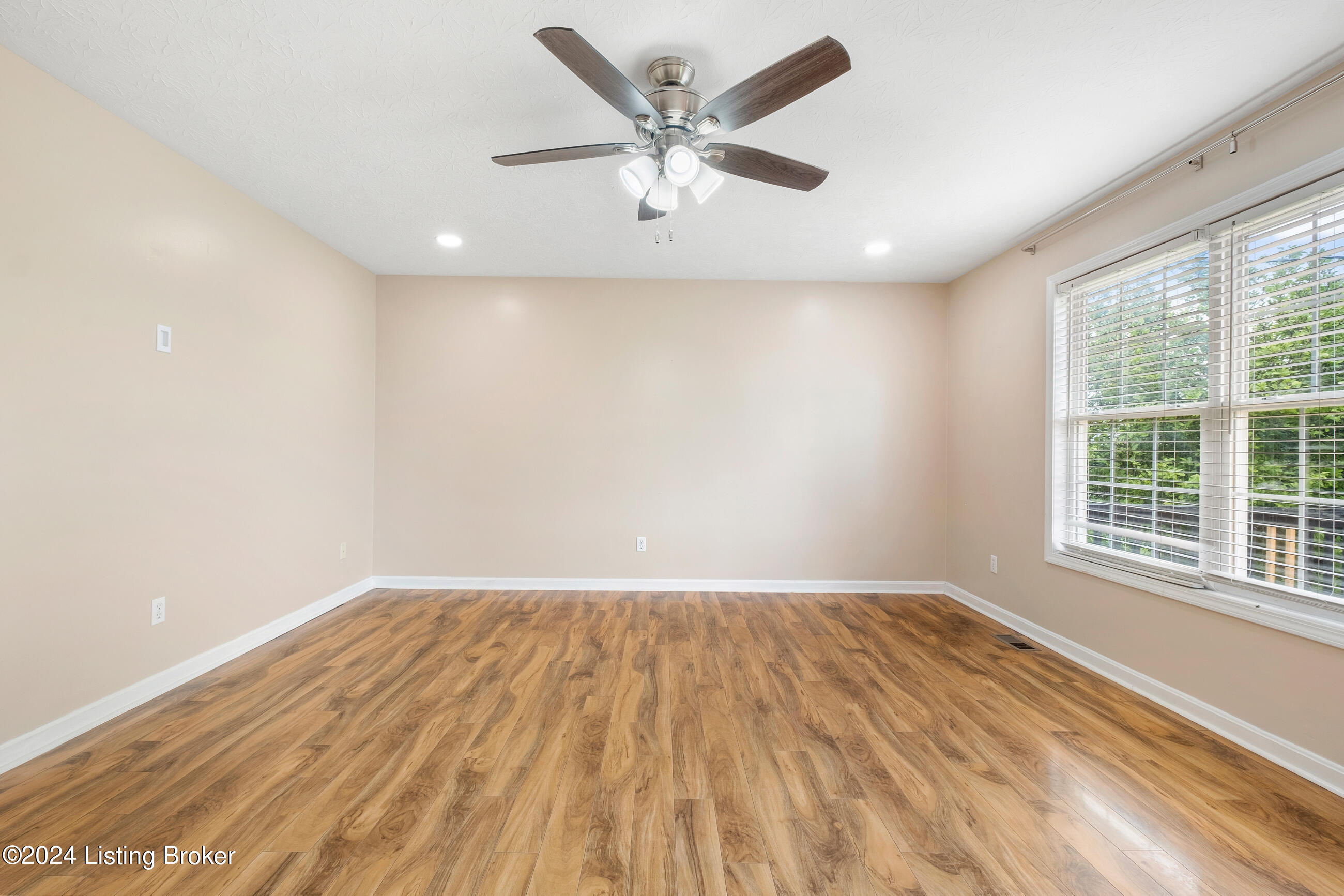 2627 Hardesty Ridge Road Taylorsville, KY 40071 - Photo 7 of 31 2627hardestyridge_015