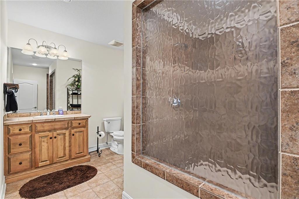 7206 Noland Road Shawnee, KS 66216 - Photo 50 of 68 Gallery Image 50