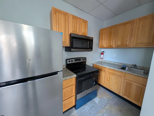 $1,290 | 16 North Iowa Avenue, Unit 3, Atlantic City, NJ 08401