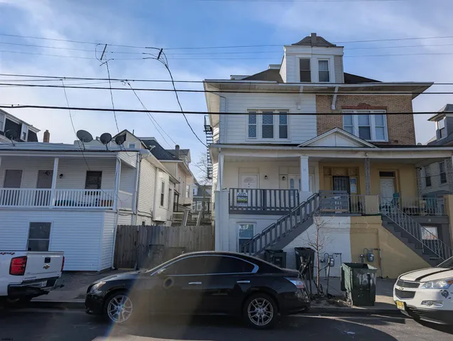 a car parked in front of a building