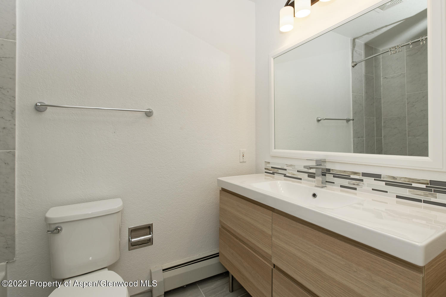 19 Pine Ridge Road Basalt, CO 81621 - Photo 14 of 16 a bathroom with a sink and a toilet