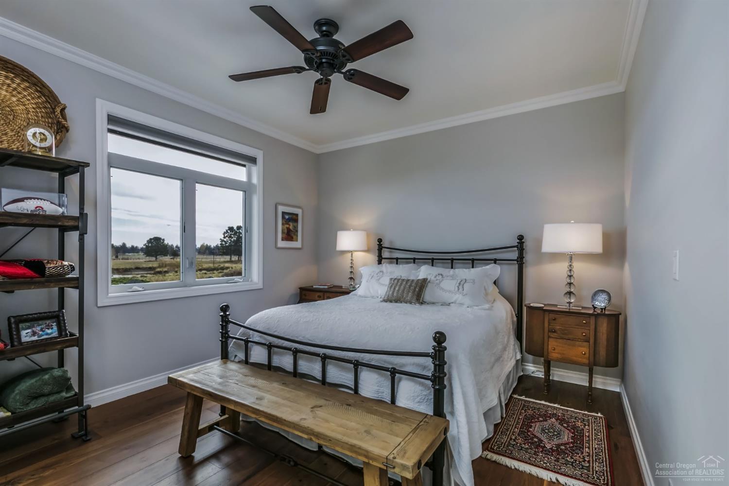 64892 Simon Road Bend, OR 97703 - Photo 12 of 25 Gallery Image 12