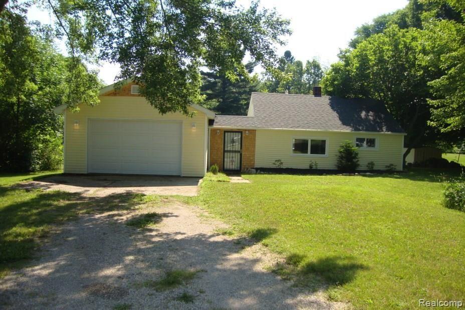 7474 North Jennings Road Mount Morris, MI 48458 - Photo 1 of 14 DSC00472.jpg