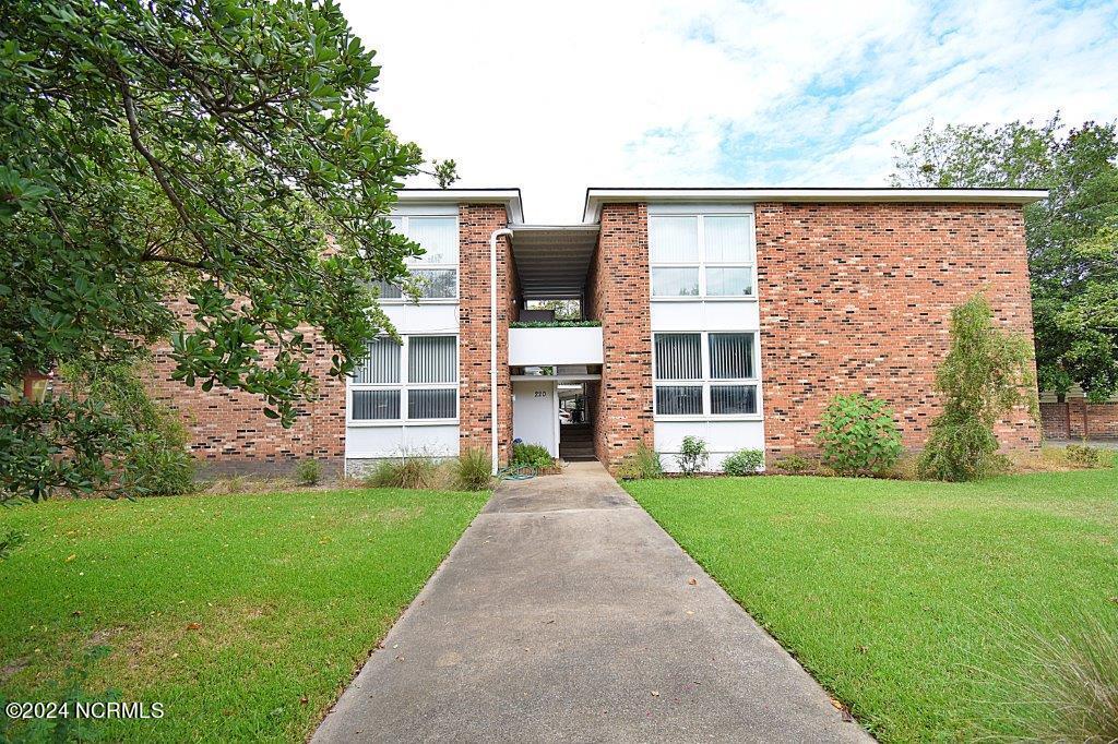 228 Linden St Apartment A